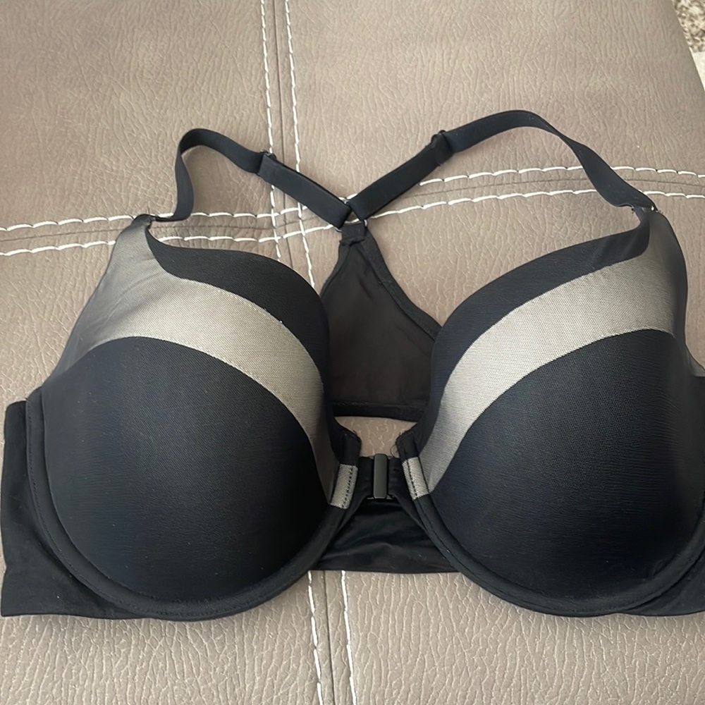 Victoria’s Secret cross back front snap.